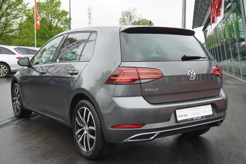 Volkswagen Golf VII 1.5 TSI Highline LED Navi AHK ACC PDC 09/2018-photo-7