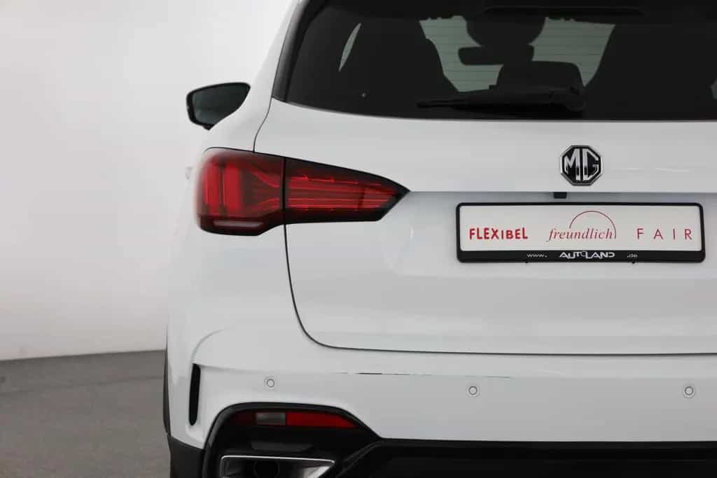 MG HS 1.5 T-GDI Luxury LED Pano Navi 360° 01/2024-photo-28