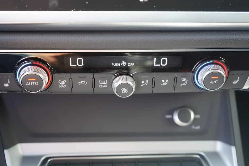 Audi Q3 35 1.5 TFSI LED Navi Sitzheizung PDC 06/2019-photo-15