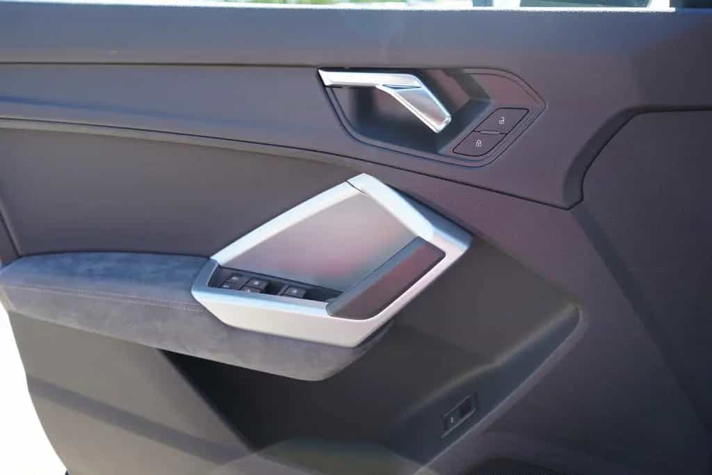 Audi Q3 35 1.5 TFSI LED Navi Sitzheizung PDC 06/2019-photo-27