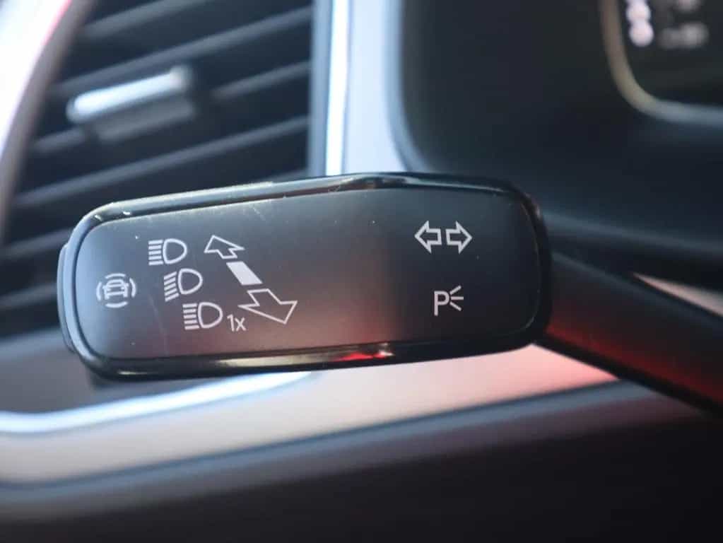 Seat Leon ST 1.5 TSI DSG Xcellence ACC AHK LED Navi 03/2020-photo-25