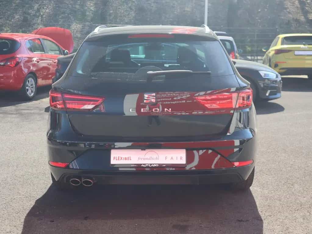 Seat Leon ST 1.5 TSI DSG Xcellence ACC AHK LED Navi 03/2020-photo-3