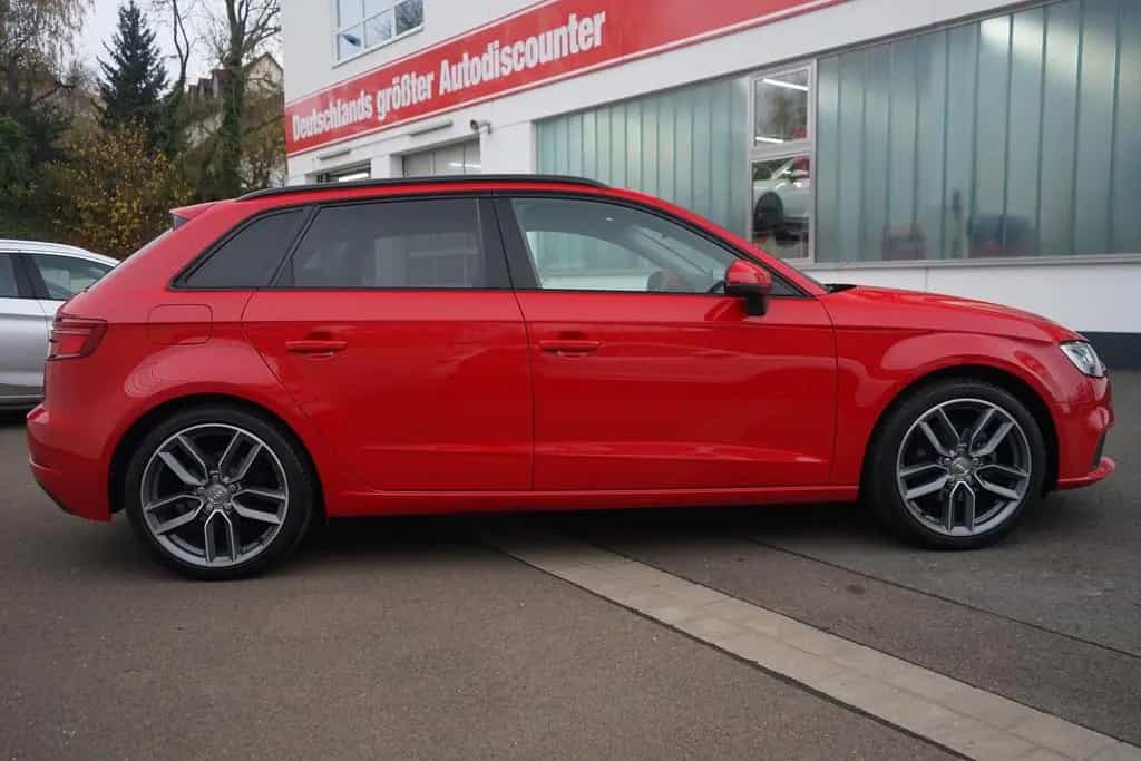 Audi A3 Sportback 35 TFSI Klimaaut. LED Navi Tempomat 03/2019-photo-4