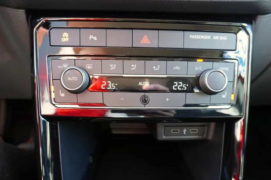 Volkswagen T-Cross 1.5 TSI DSG United LED ACC App-Connect 12/2020-photo-25