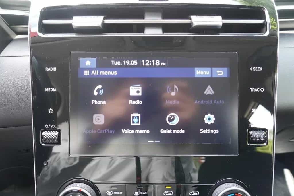 Hyundai TUCSON 1.6 T-GDI Klima Kamera Tempomat MirrorLin 05/2022-photo-17