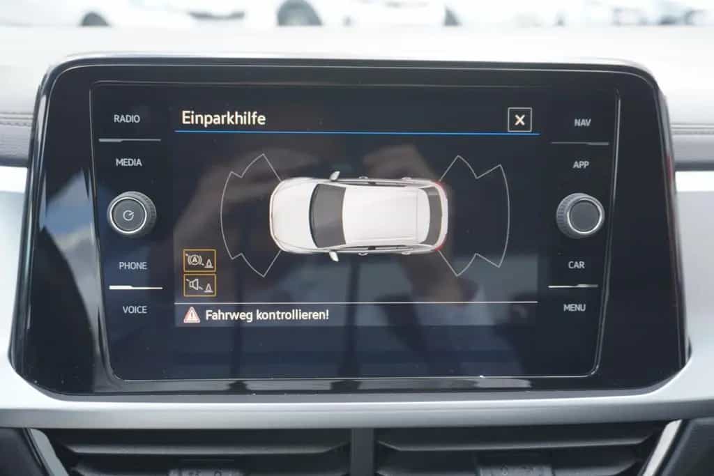 Volkswagen T-Roc 1.0 TSI LED Navi Tempomat 02/2023-photo-15