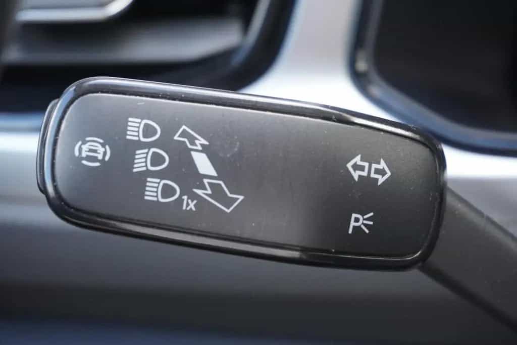 Volkswagen T-Roc 1.0 TSI LED Navi Tempomat 02/2023-photo-25