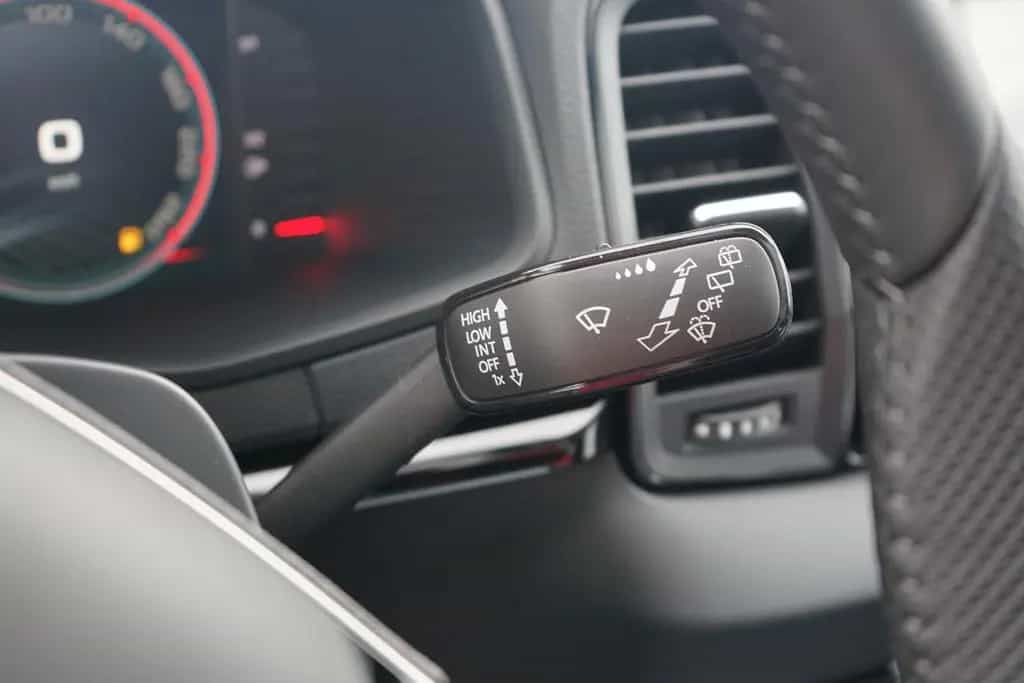 Skoda Karoq Sportline 2.0 TSI DSG 4x4 Matrix AHK Pano 04/2026-photo-19