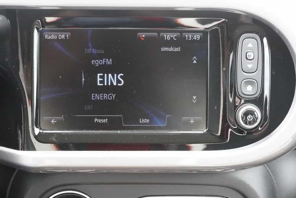 Renault Twingo 0.9 TCE Klimaaut. Kamera Tempomat DAB 06/2019-photo-15