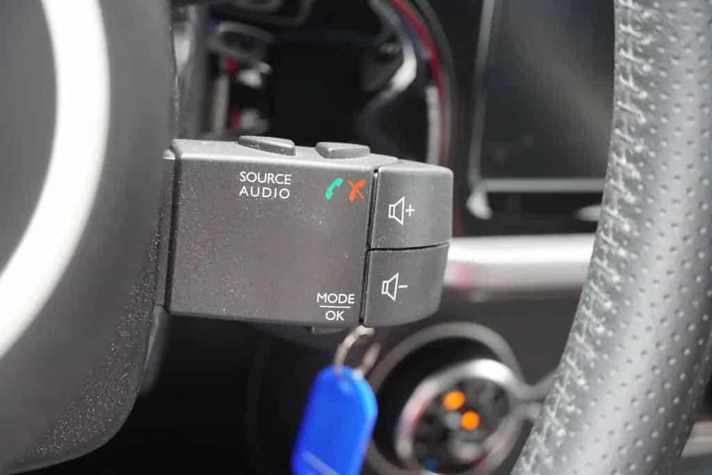 Renault Twingo 0.9 TCE Klimaaut. Kamera Tempomat DAB 06/2019-photo-27