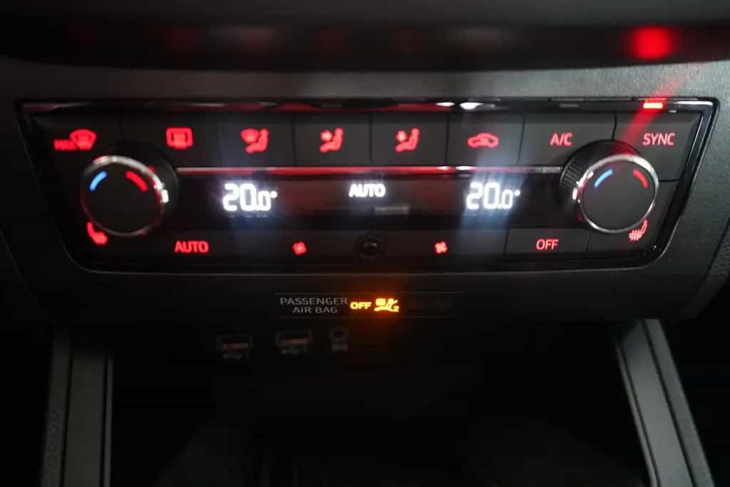 Seat Ibiza 1.0 TSI Navi Beats ACC Digitales Cockpit 08/2020-photo-18
