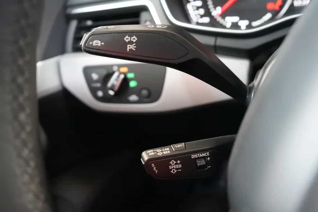 Audi A4 Avant 35 2.0 TFSI advanced DSG LED Navi ACC 05/2021-photo-24