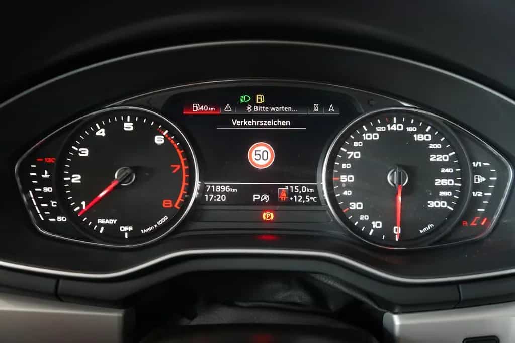 Audi A4 Avant 35 2.0 TFSI advanced DSG LED Navi ACC 05/2021-photo-25