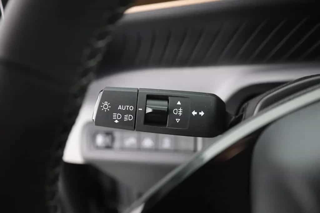 Citroën C3 Aircross 1.2 PureTech 100 LED Kamera Tempomat 08/2025-photo-17