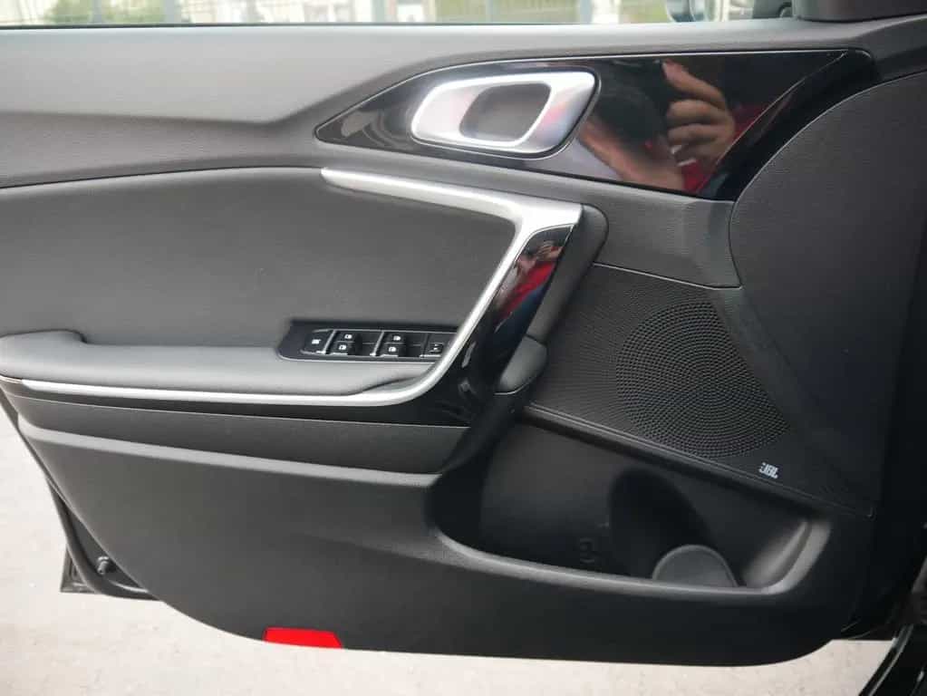 Kia cee'd Sportswagon Ceed SW 1.5 T-GDI JBL Sound Edition LED Navi PDC 08/2022-photo-28