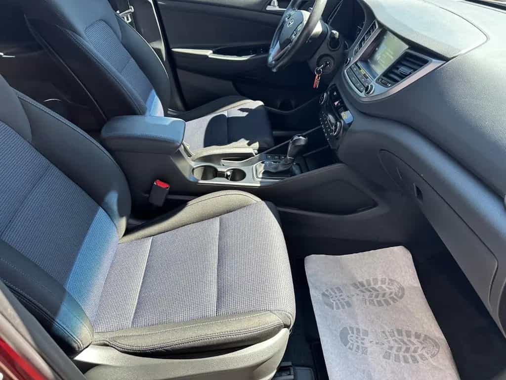 Hyundai TUCSON Intro Edition 4WD AHK Kamera Automatik 01/2016-photo-10