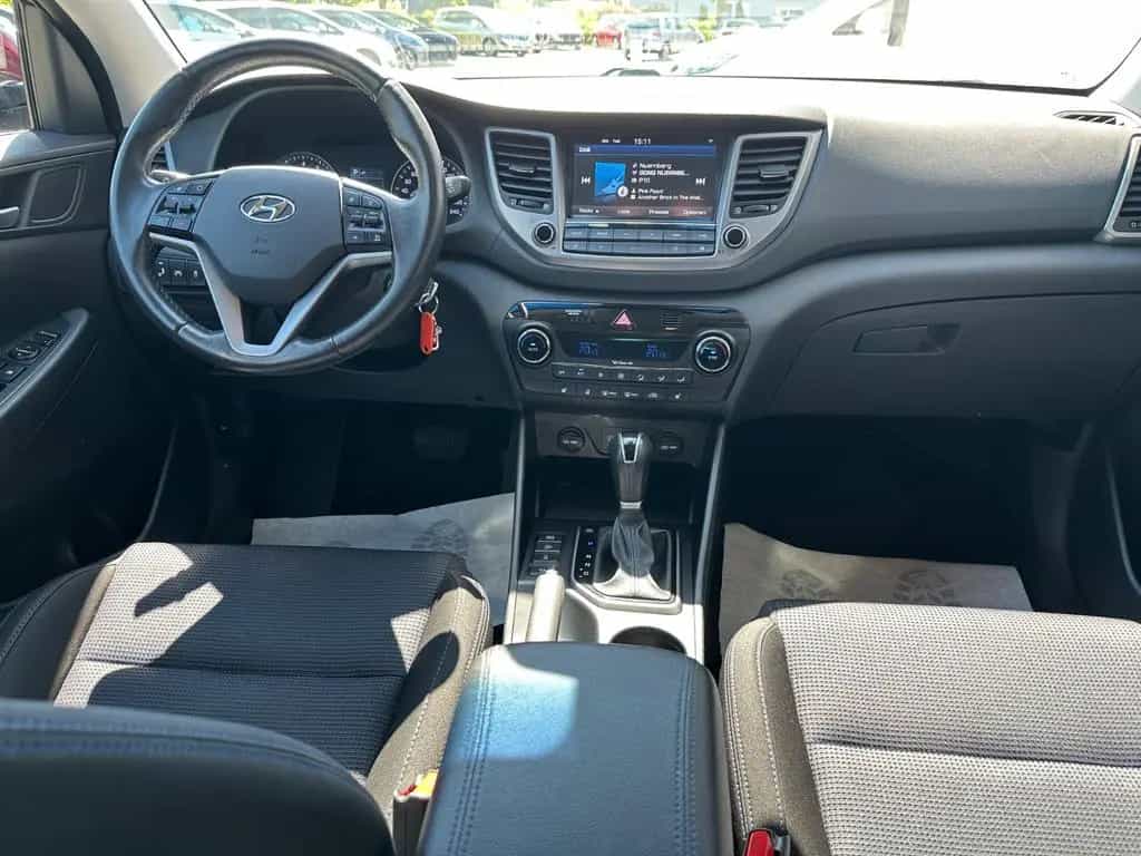 Hyundai TUCSON Intro Edition 4WD AHK Kamera Automatik 01/2016-photo-17
