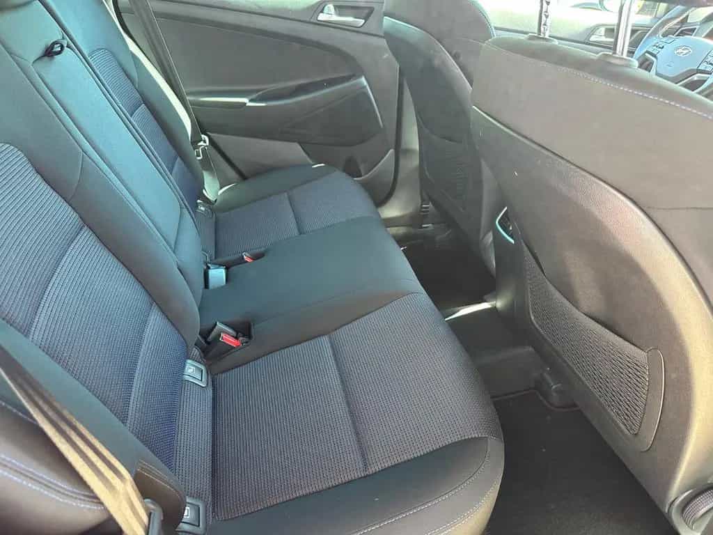 Hyundai TUCSON Intro Edition 4WD AHK Kamera Automatik 01/2016-photo-19
