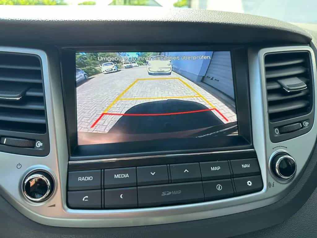 Hyundai TUCSON Intro Edition 4WD AHK Kamera Automatik 01/2016-photo-33