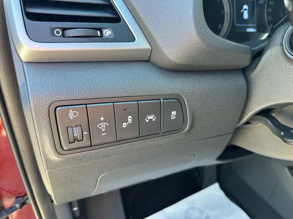 Hyundai TUCSON Intro Edition 4WD AHK Kamera Automatik 01/2016-photo-40