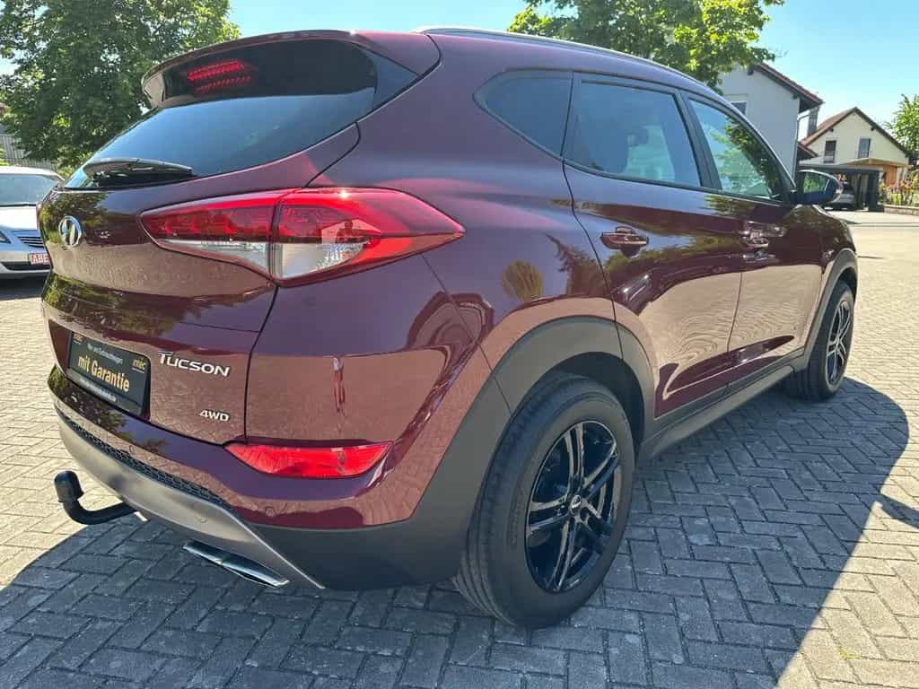 Hyundai TUCSON Intro Edition 4WD AHK Kamera Automatik 01/2016-photo-7
