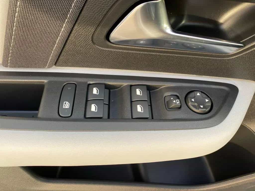 Citroën C4 PureTech 130 *Automatik* MAX *beh. Frontsch* 10/2025-photo-14
