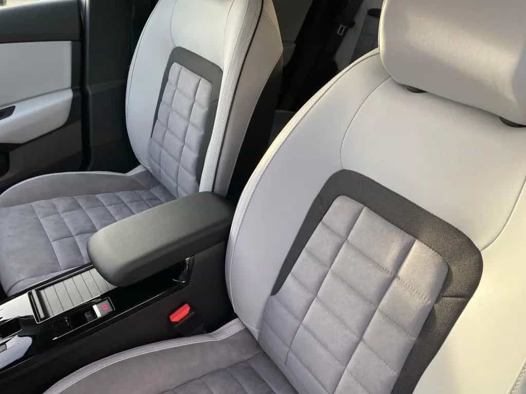 Citroën C4 PureTech 130 *Automatik* MAX *beh. Frontsch* 10/2025-photo-7