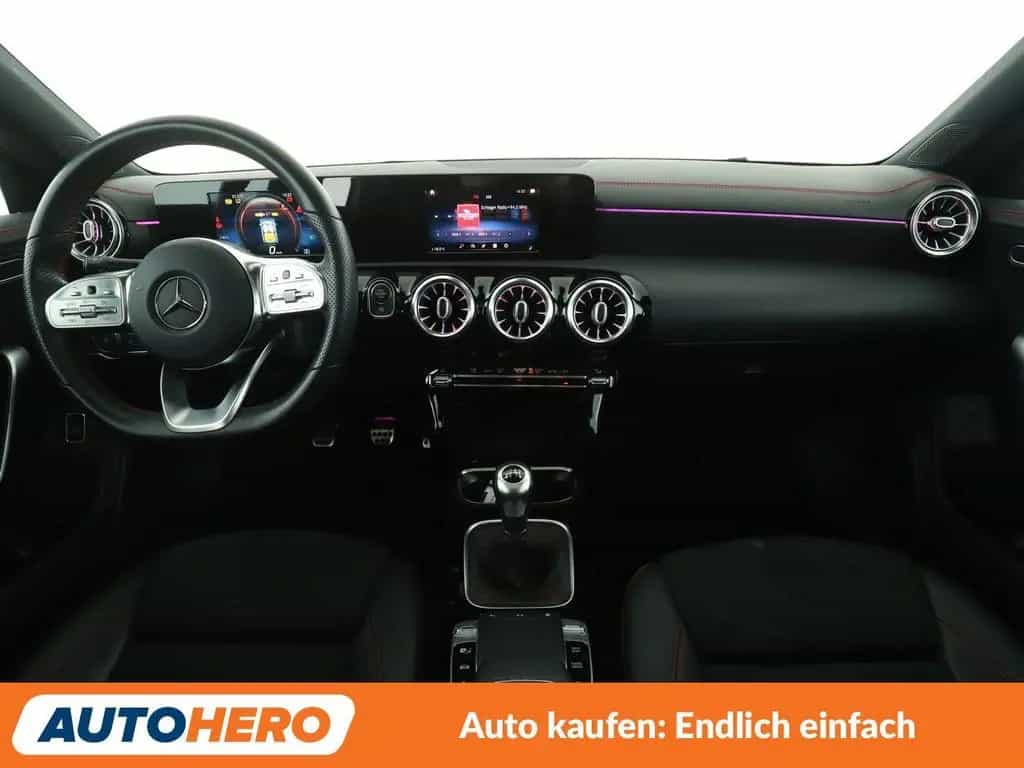 Mercedes-Benz CLA 180 AMG Line *NAVI*LED*TEMPO*PDC*SHZ* 08/2019-photo-11