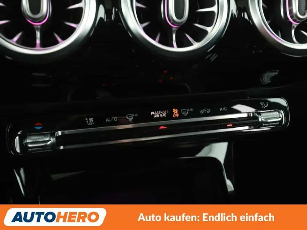 Mercedes-Benz CLA 180 AMG Line *NAVI*LED*TEMPO*PDC*SHZ* 08/2019-photo-23