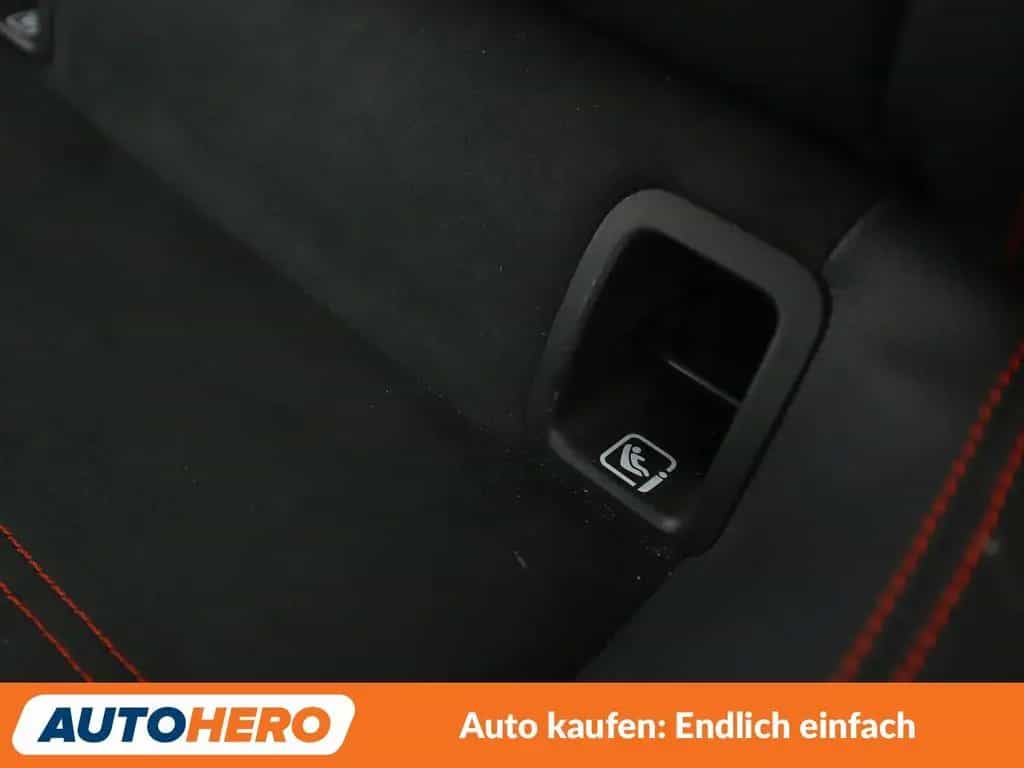 Mercedes-Benz CLA 180 AMG Line *NAVI*LED*TEMPO*PDC*SHZ* 08/2019-photo-30