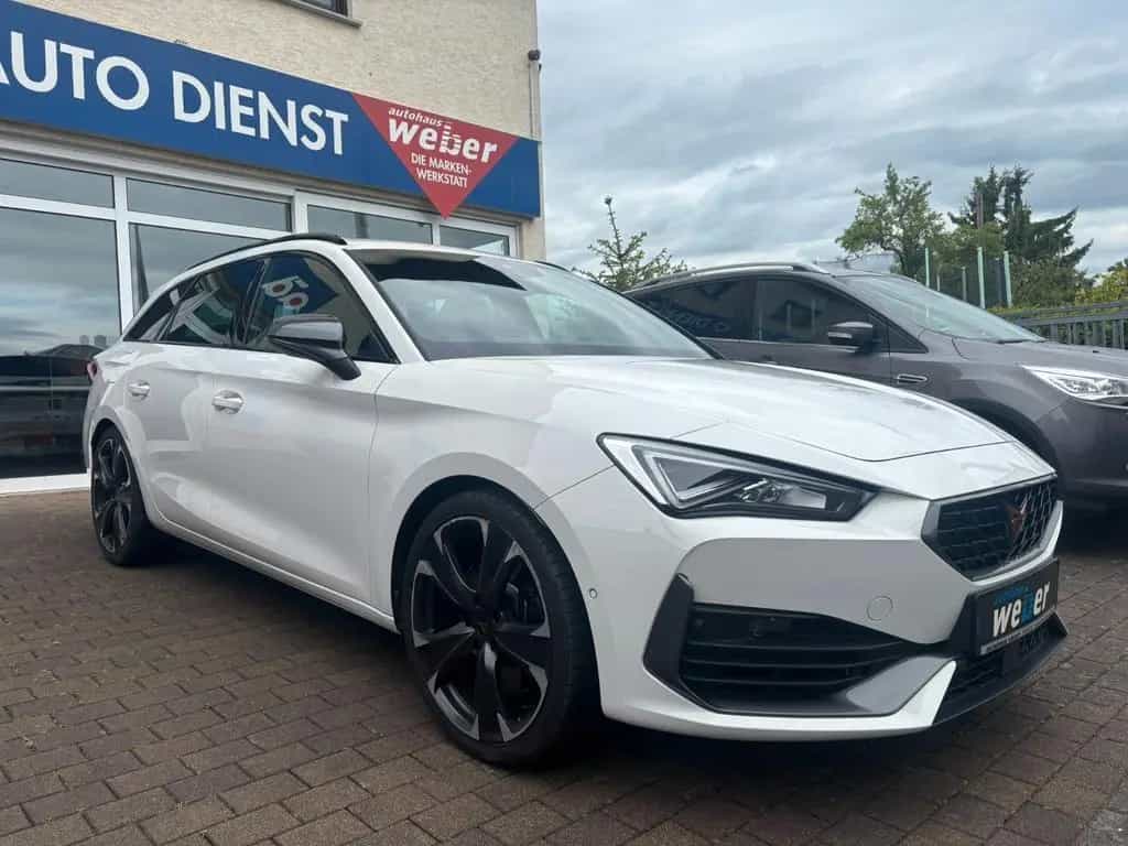 Cupra Leon SP VZ*DSG*KAMERA*CARPLAY*MEMORY*BEATS 01/2024-photo-1
