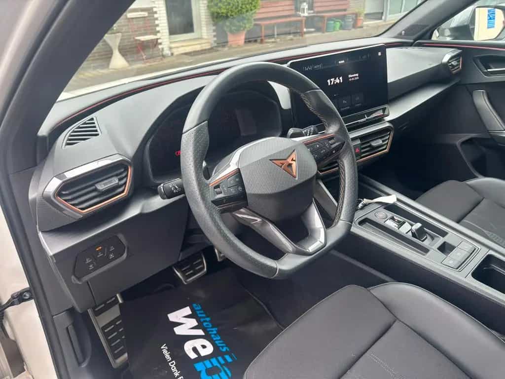 Cupra Leon SP VZ*DSG*KAMERA*CARPLAY*MEMORY*BEATS 01/2024-photo-13