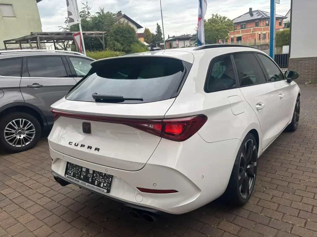 Cupra Leon SP VZ*DSG*KAMERA*CARPLAY*MEMORY*BEATS 01/2024-photo-38