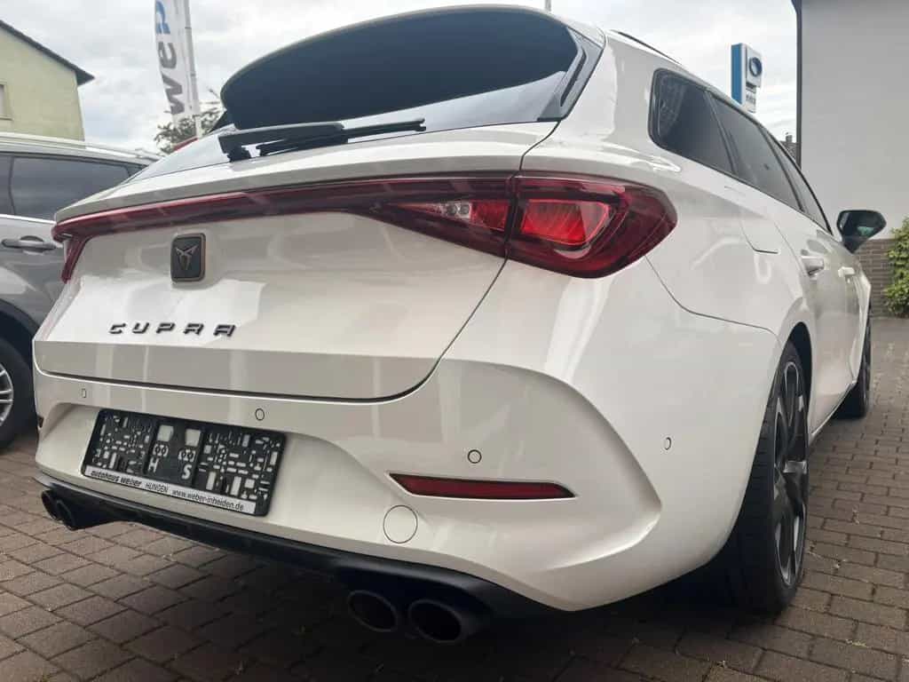 Cupra Leon SP VZ*DSG*KAMERA*CARPLAY*MEMORY*BEATS 01/2024-photo-40
