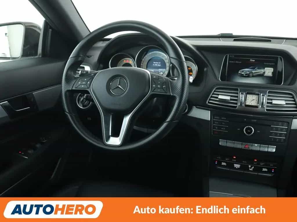 Mercedes-Benz E 200 CGI Aut.*NAVI*LED*TEMPO*PDC*SHZ* 04/2016-photo-12