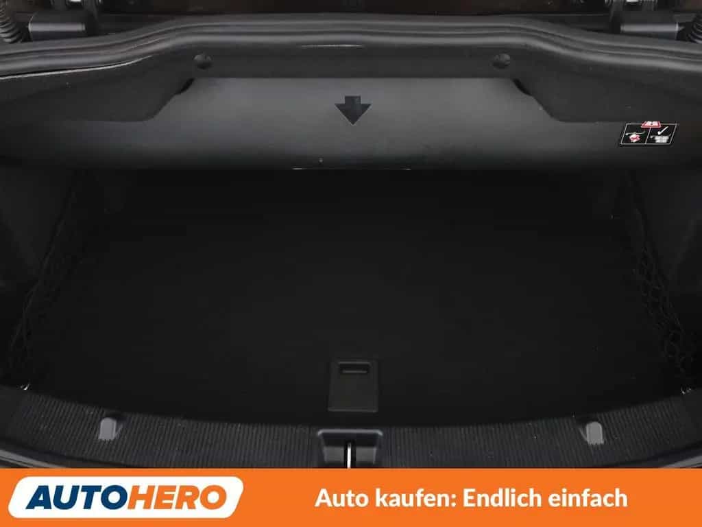 Mercedes-Benz E 200 CGI Aut.*NAVI*LED*TEMPO*PDC*SHZ* 04/2016-photo-17
