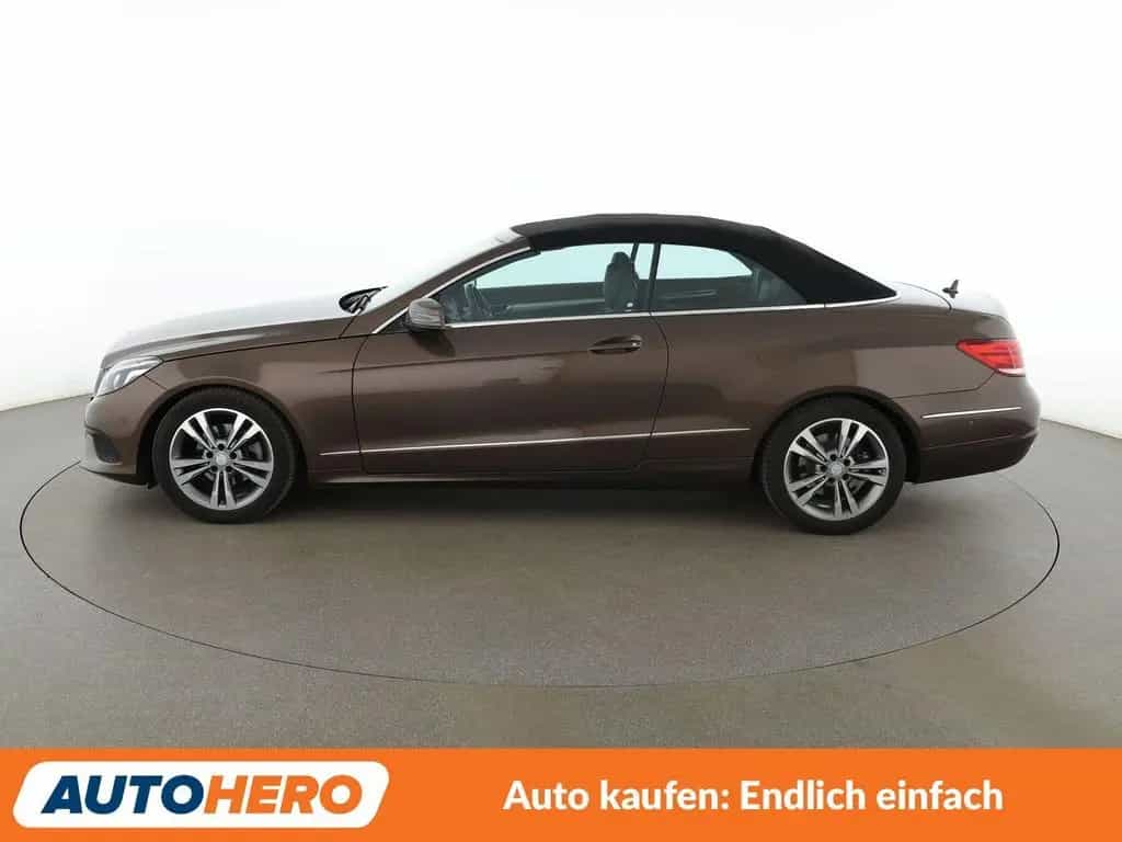 Mercedes-Benz E 200 CGI Aut.*NAVI*LED*TEMPO*PDC*SHZ* 04/2016-photo-2