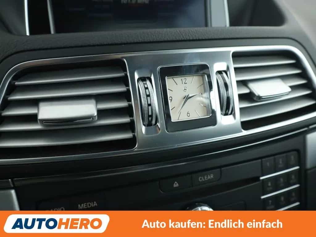 Mercedes-Benz E 200 CGI Aut.*NAVI*LED*TEMPO*PDC*SHZ* 04/2016-photo-23