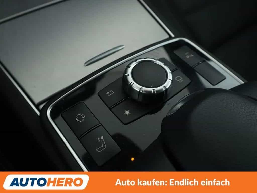 Mercedes-Benz E 200 CGI Aut.*NAVI*LED*TEMPO*PDC*SHZ* 04/2016-photo-26