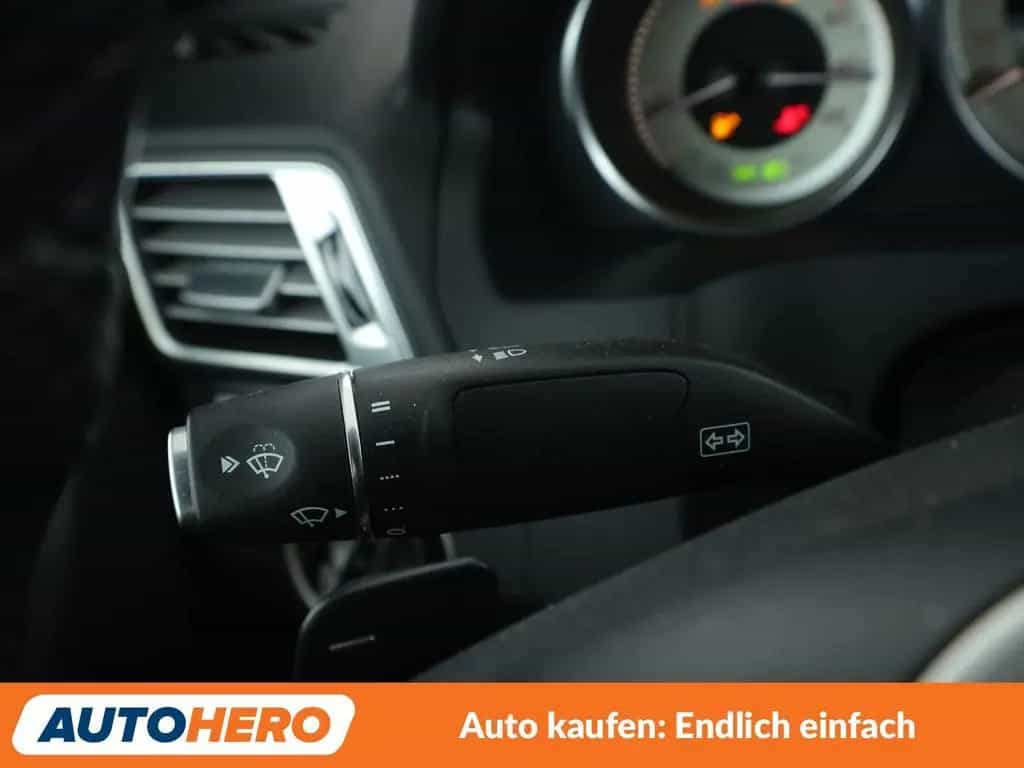 Mercedes-Benz E 200 CGI Aut.*NAVI*LED*TEMPO*PDC*SHZ* 04/2016-photo-33