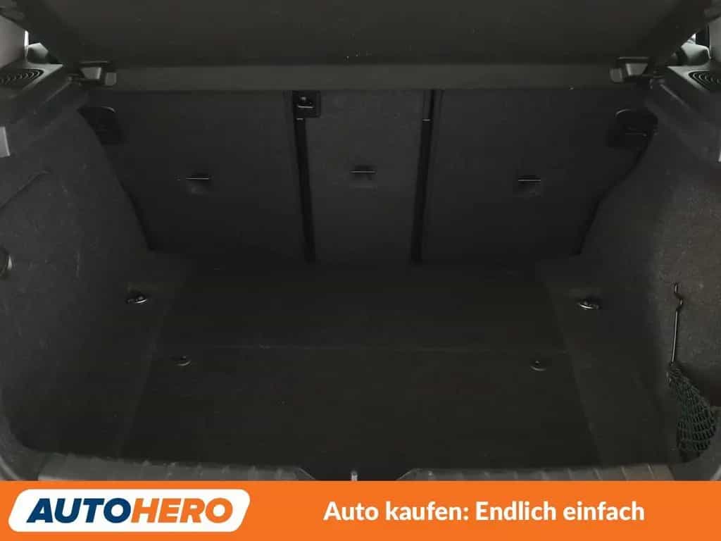 BMW 118 i Sport Line Aut.*NAVI*PDC*SHZ*TEMPO*ALU* 12/2018-photo-17