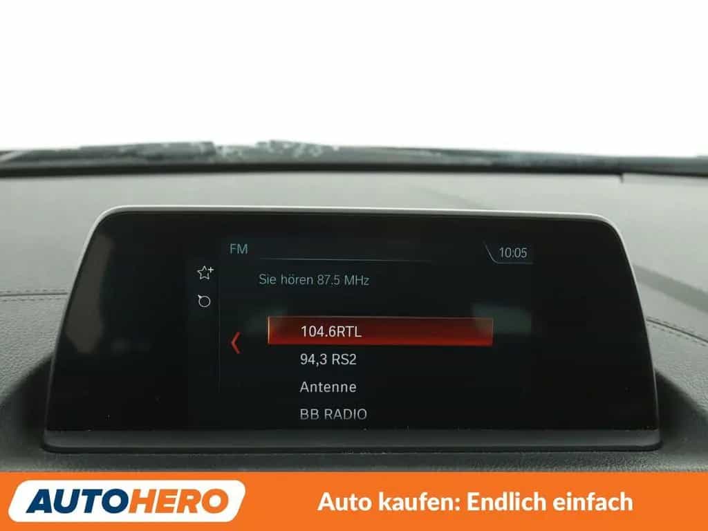 BMW 118 i Sport Line Aut.*NAVI*PDC*SHZ*TEMPO*ALU* 12/2018-photo-20
