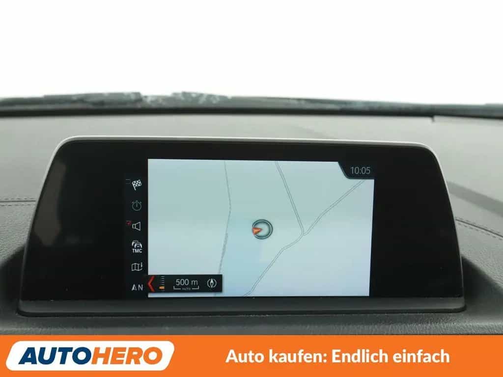BMW 118 i Sport Line Aut.*NAVI*PDC*SHZ*TEMPO*ALU* 12/2018-photo-21