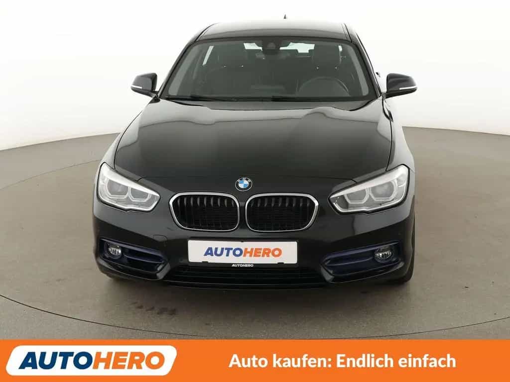 BMW 118 i Sport Line Aut.*NAVI*PDC*SHZ*TEMPO*ALU* 12/2018-photo-8