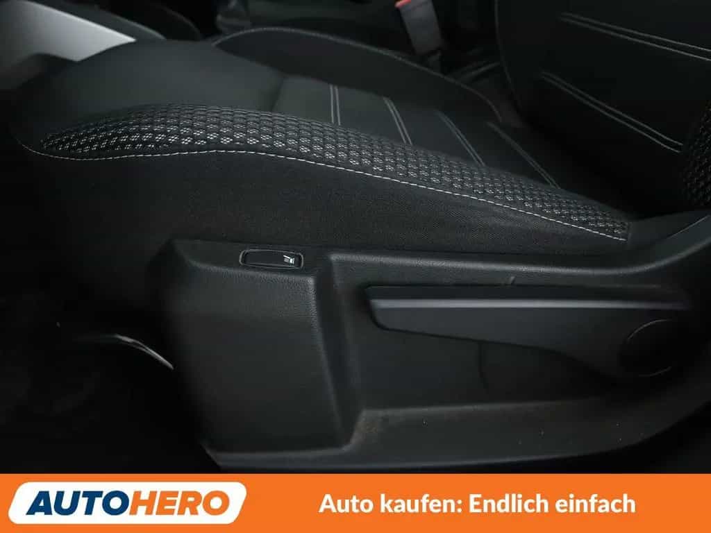 Dacia Duster 1.3 TCe Adventure *NAVI*CAM*TEMPO*SHZ*ALU 08/2019-photo-26