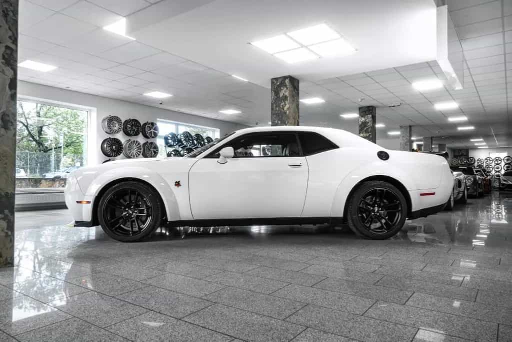 Dodge Challenger R/T 6.4 SCAT PACK 392 WIDEBODY /APPLECAR/SUNROOF 01/2026-photo-2