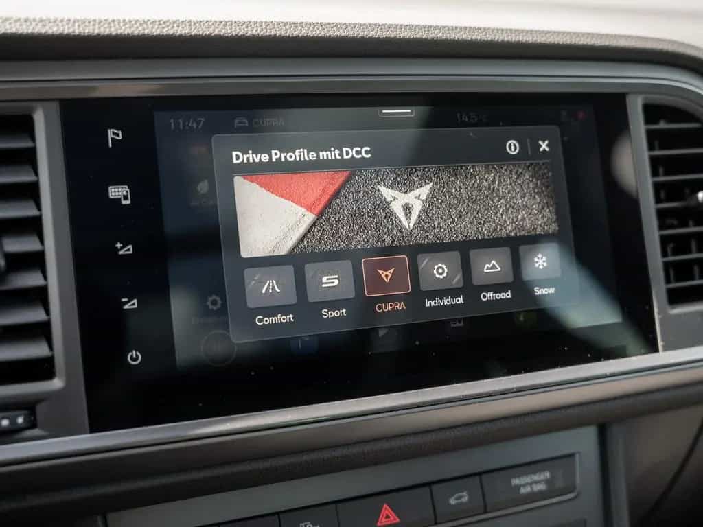 Cupra Ateca 2.0 TSI DSG 4DRIVE DCC AHK Kam. Navi Pano 04/2023-photo-17
