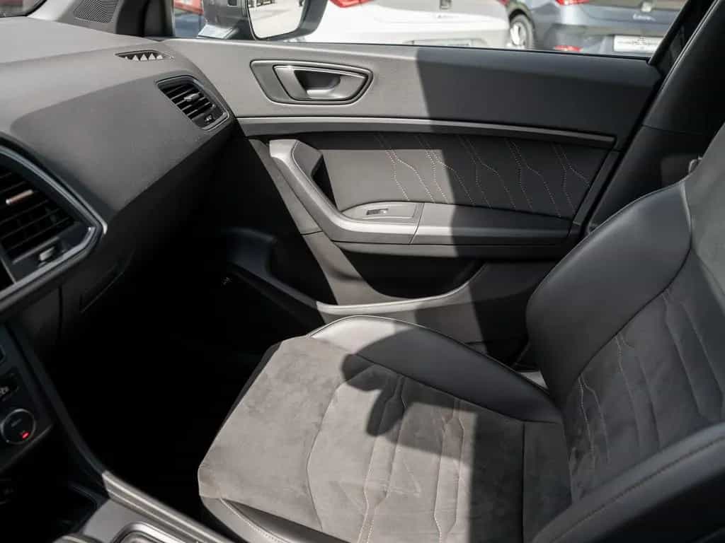 Cupra Ateca 2.0 TSI DSG 4DRIVE DCC AHK Kam. Navi Pano 04/2023-photo-21