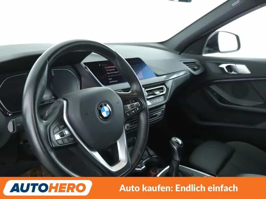 BMW 118 i Sport Line *NAVI*LED*TEMPO*PDC*SHZ*ALU* 12/2019-photo-10