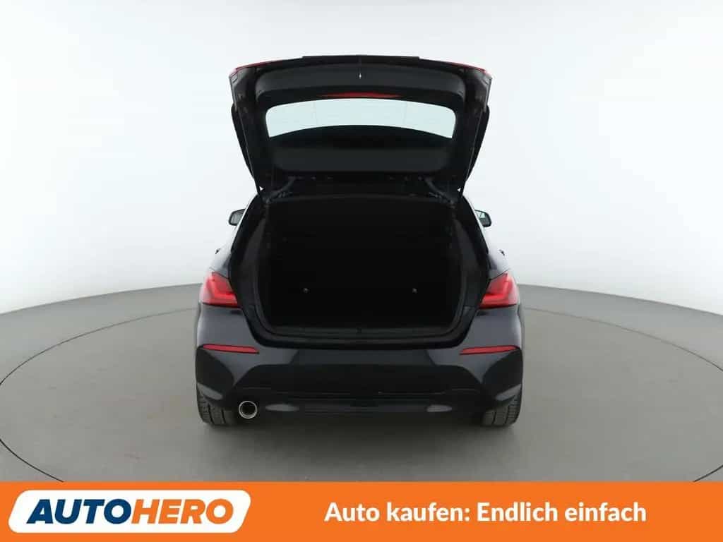 BMW 118 i Sport Line *NAVI*LED*TEMPO*PDC*SHZ*ALU* 12/2019-photo-16